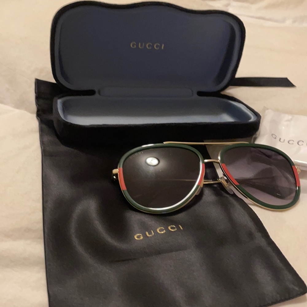 Gucci Sunglasses GG00062S